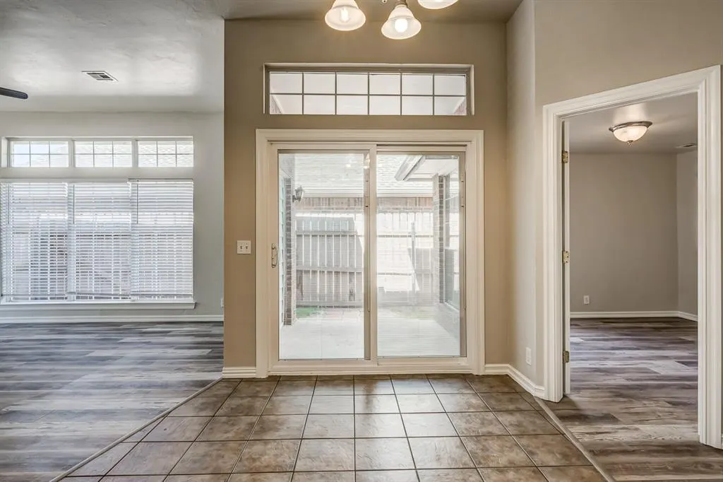 Photo 7 — 13412 Prairie View Lane, Oklahoma City, OK 73142