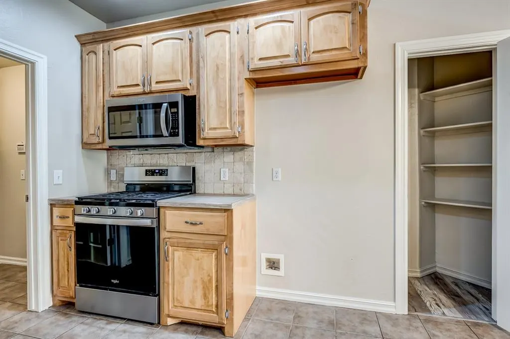 Photo 11 — 13412 Prairie View Lane, Oklahoma City, OK 73142
