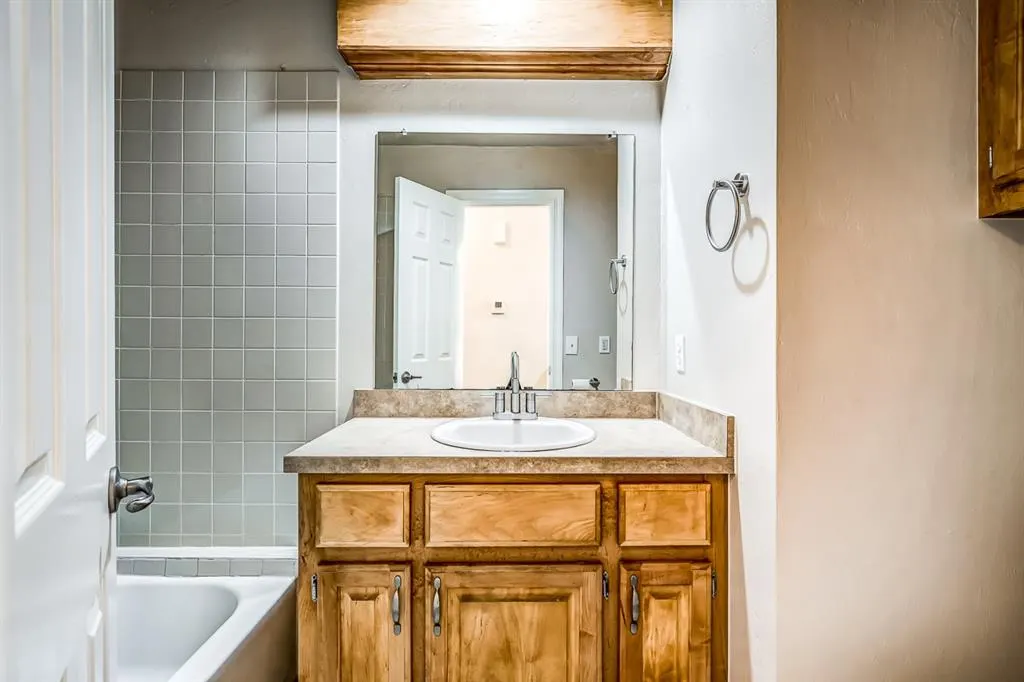 Photo 19 — 13412 Prairie View Lane, Oklahoma City, OK 73142