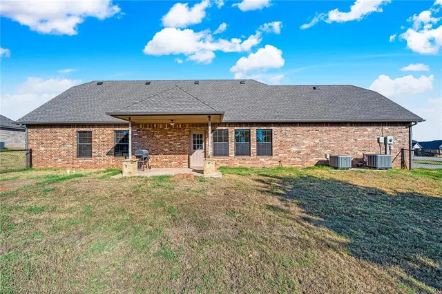 Photo 5 — 26805 Stirrup Court, Blanchard, OK 73010