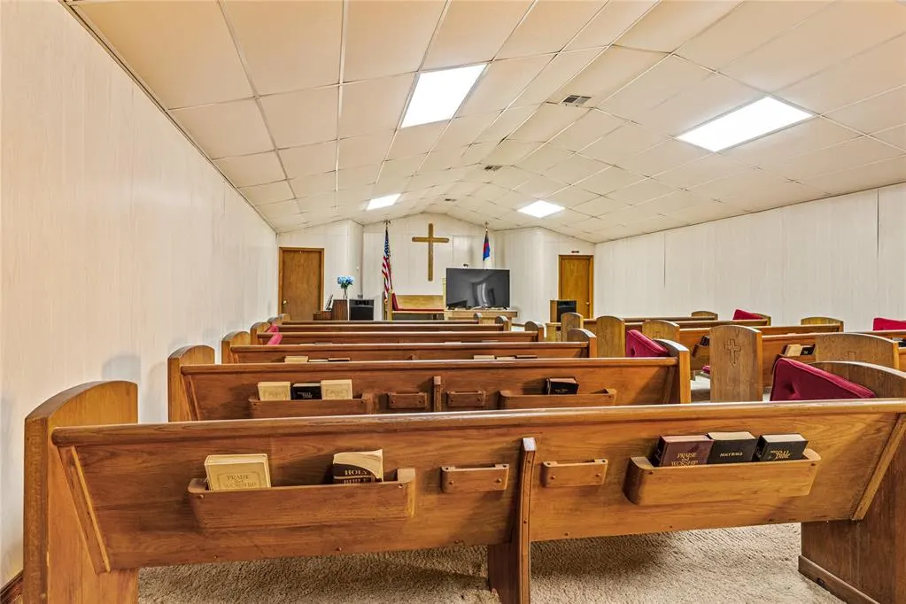 Photo 9 — 602 D Street, Snyder, OK 73566