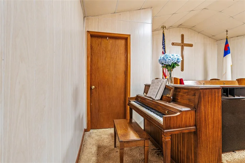 Photo 14 — 602 D Street, Snyder, OK 73566