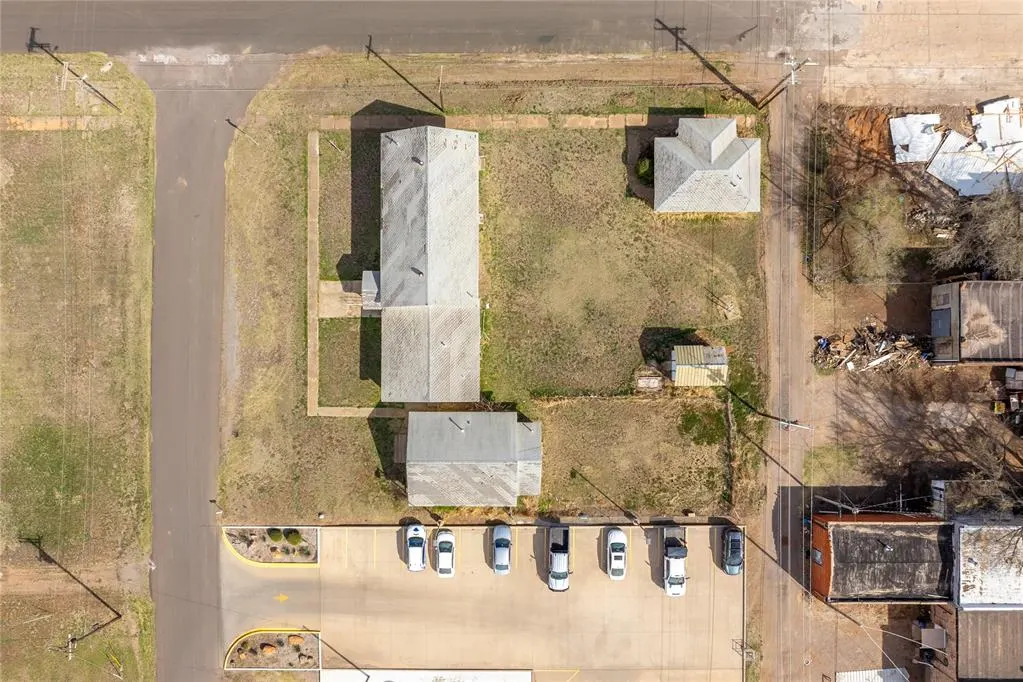 Photo 30 — 602 D Street, Snyder, OK 73566
