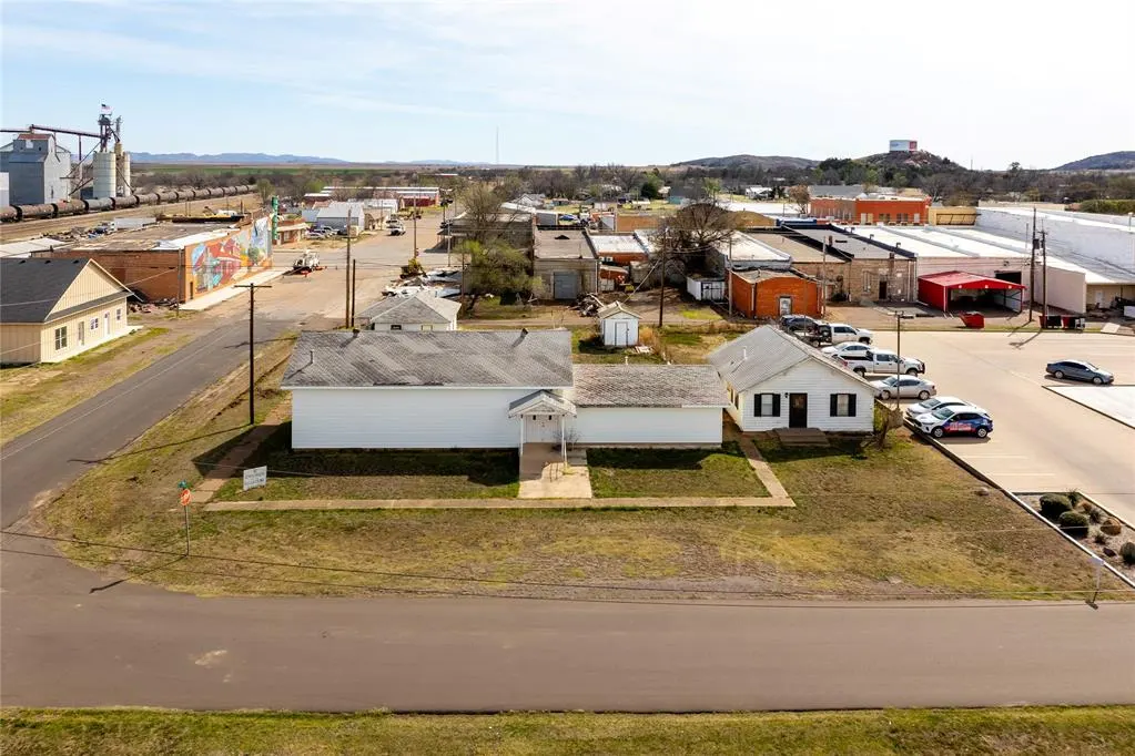 Photo 32 — 602 D Street, Snyder, OK 73566