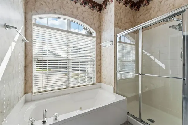 Photo 4 — 16701 Covington Manor, Edmond, OK 73012