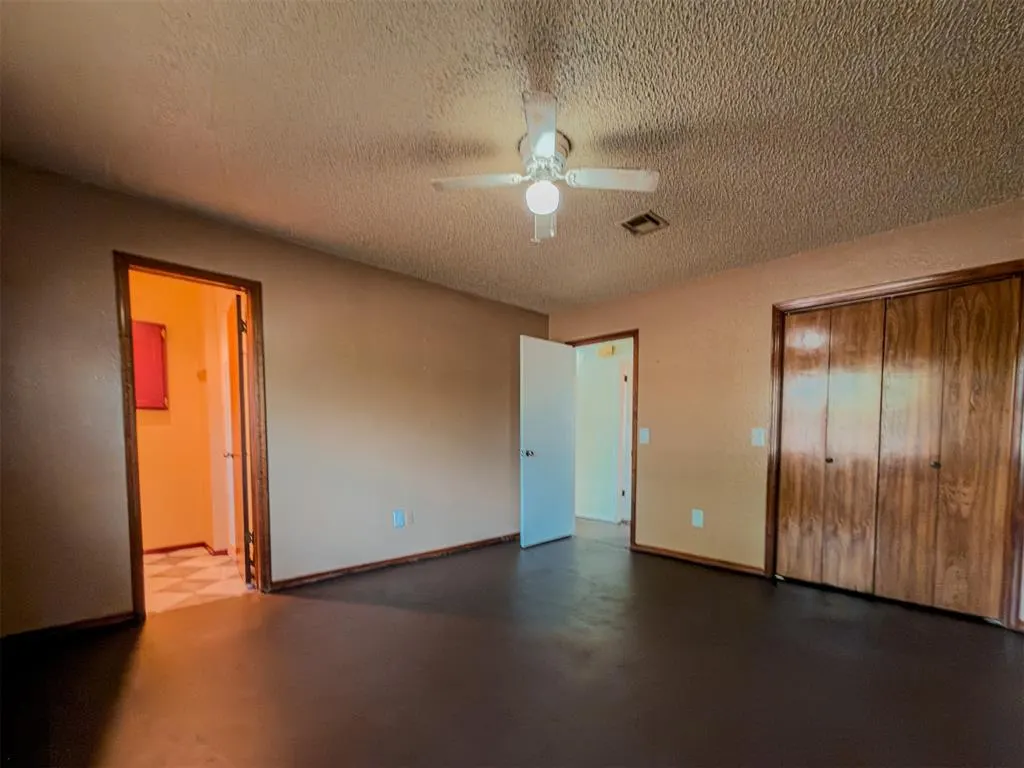 Photo 12 — 3308 S 25th Street, Chickasha, OK 73018