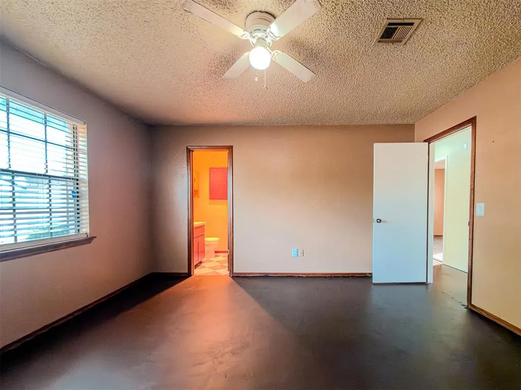 Photo 13 — 3308 S 25th Street, Chickasha, OK 73018