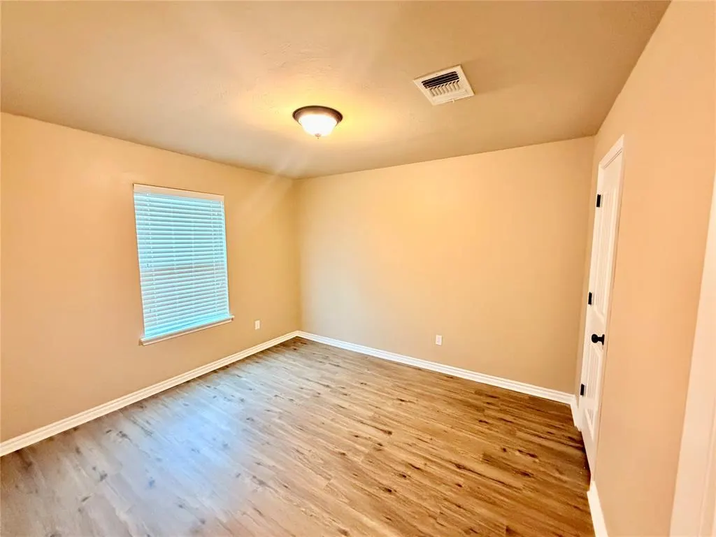 Photo 4 — 1628 Baycharter Street, Norman, OK 73071