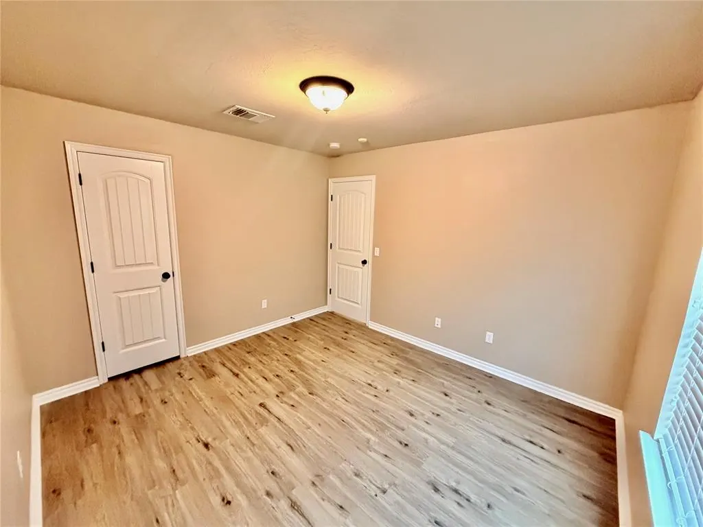 Photo 5 — 1628 Baycharter Street, Norman, OK 73071