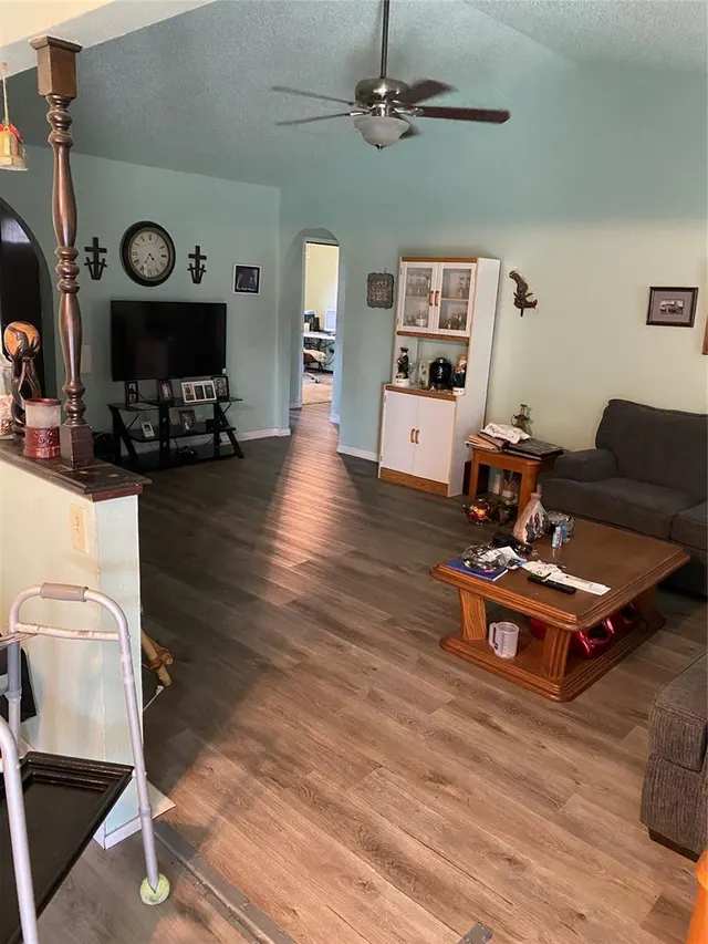 Photo 2 — 1032 NW 21st Street, Moore, OK 73160