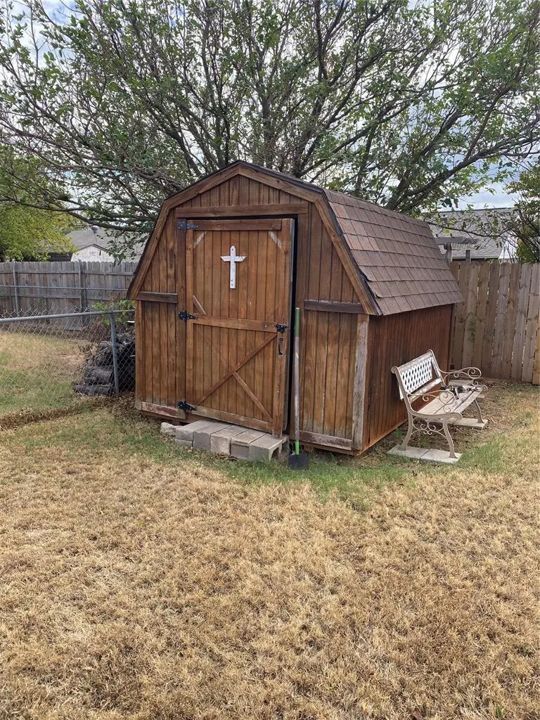 Photo 4 — 1032 NW 21st Street, Moore, OK 73160