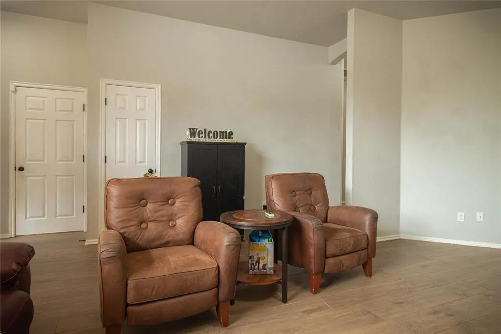 Photo 7 — 1117 Bald Eagle Court, Norman, OK 73072