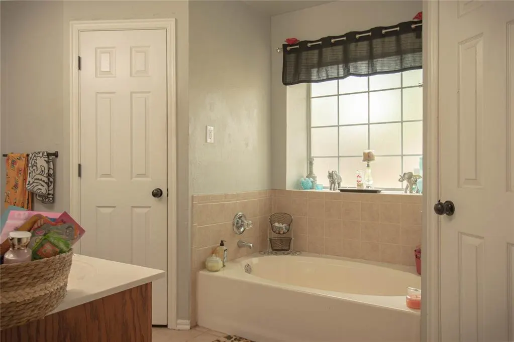 Photo 12 — 1117 Bald Eagle Court, Norman, OK 73072