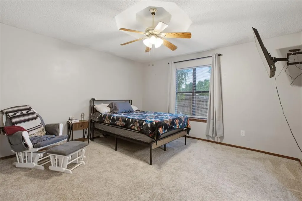 Photo 20 — 221 W Strasburg Way, Mustang, OK 73064