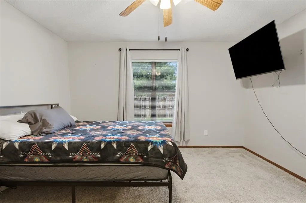 Photo 23 — 221 W Strasburg Way, Mustang, OK 73064