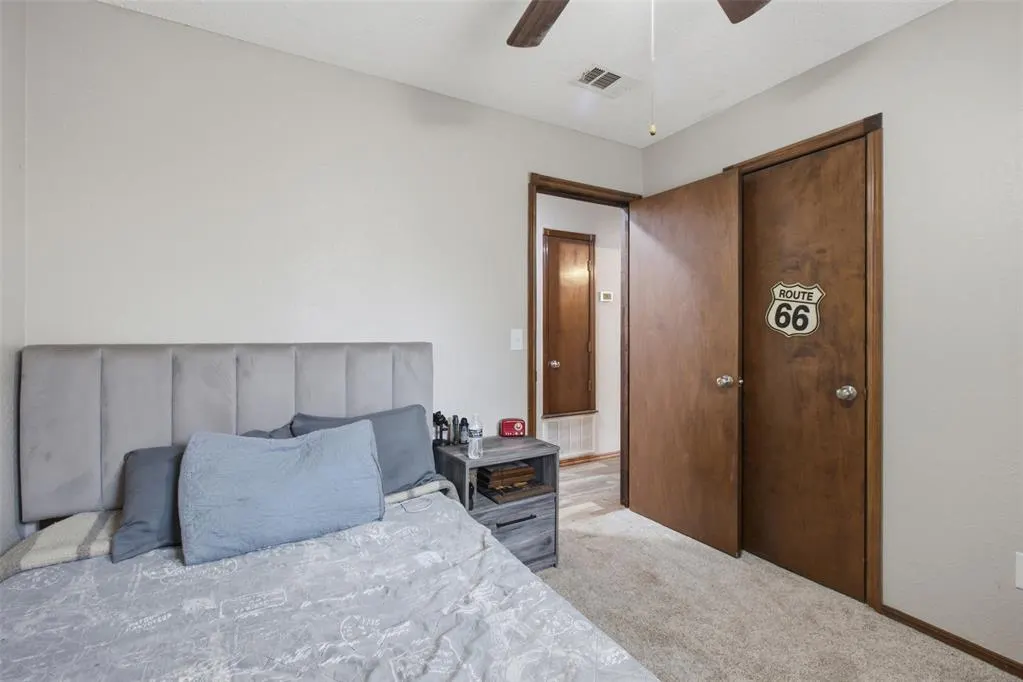 Photo 32 — 221 W Strasburg Way, Mustang, OK 73064