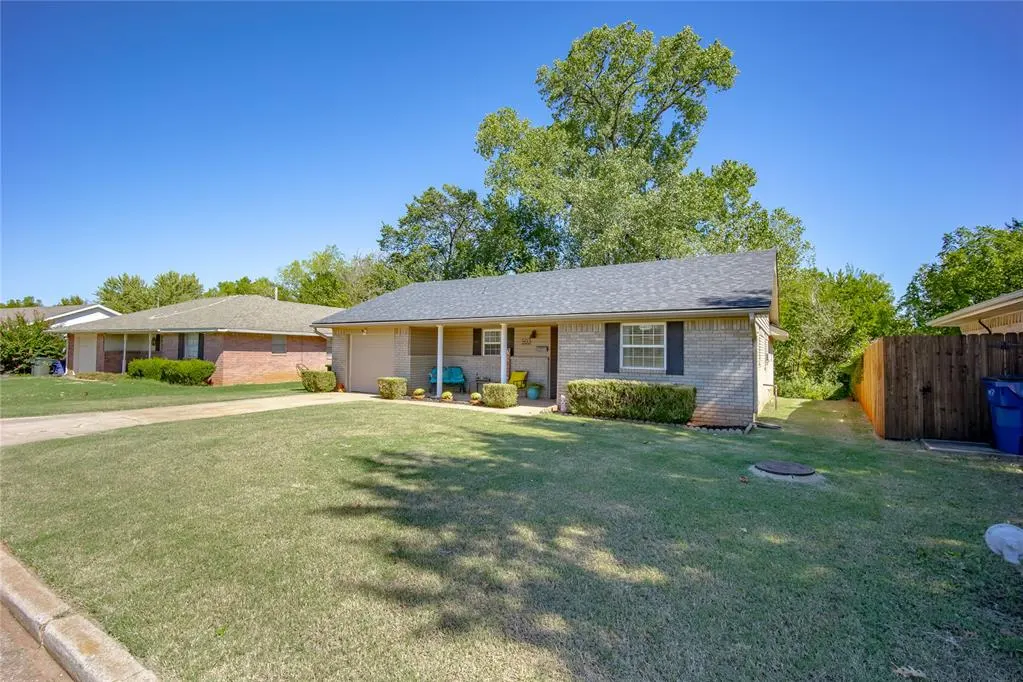 Photo 2 — 503 N 8th Street, Tecumseh, OK 74873