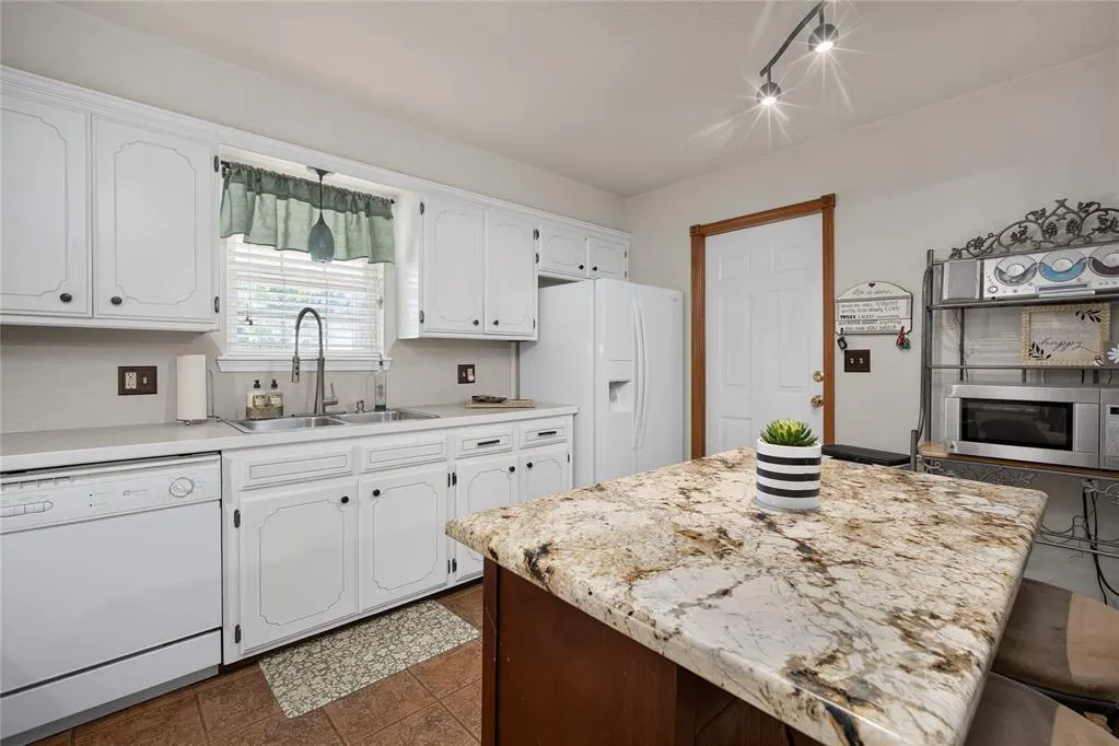 Photo 10 — 503 N 8th Street, Tecumseh, OK 74873