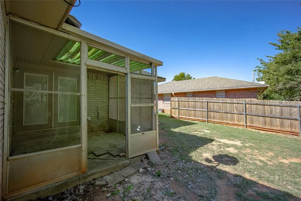 Photo 29 — 503 N 8th Street, Tecumseh, OK 74873