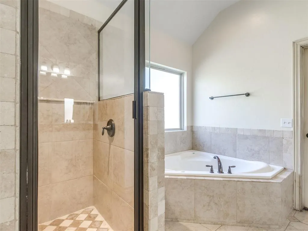 Photo 25 — 11301 Millbrook Lane, Oklahoma City, OK 73162