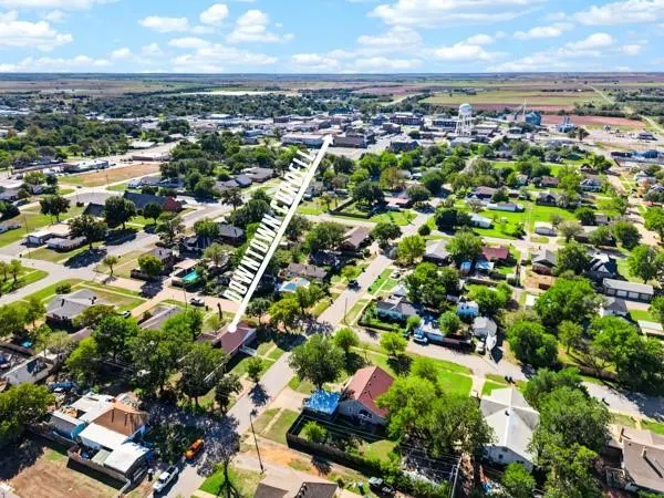 Photo 5 — 601 N Temple Street, Cordell, OK 73632