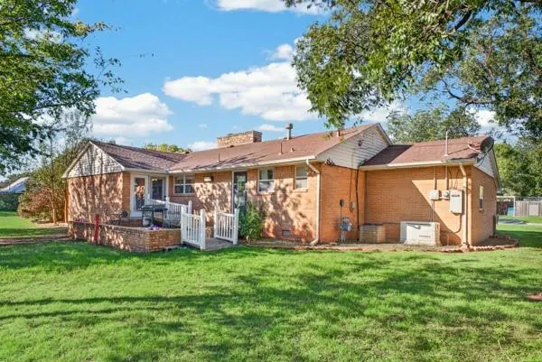 Photo 30 — 601 N Temple Street, Cordell, OK 73632