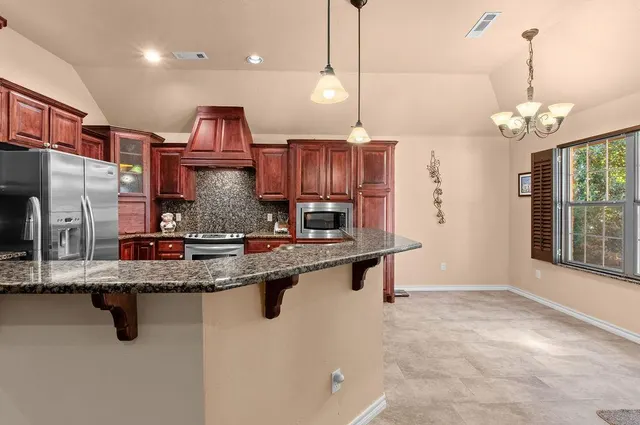 Photo 7 — 1242 Augusta Court, Shawnee, OK 74801