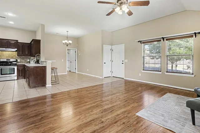Photo 6 — 2709 Fawn Lily Road, Oklahoma City, OK 73128