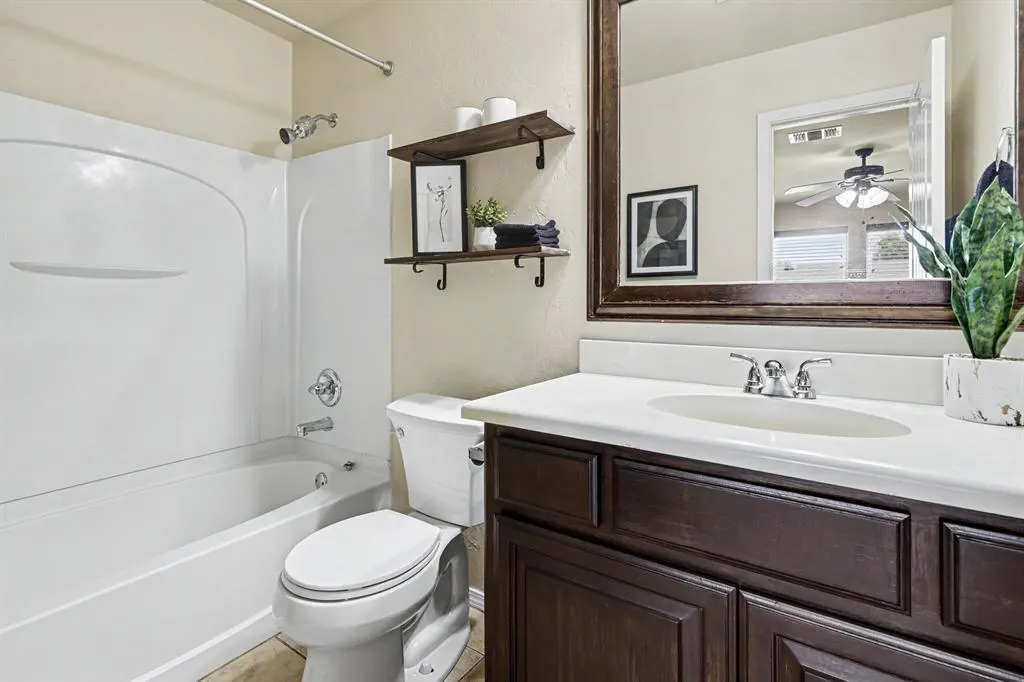 Photo 15 — 2709 Fawn Lily Road, Oklahoma City, OK 73128
