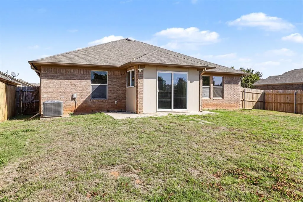 Photo 26 — 2709 Fawn Lily Road, Oklahoma City, OK 73128