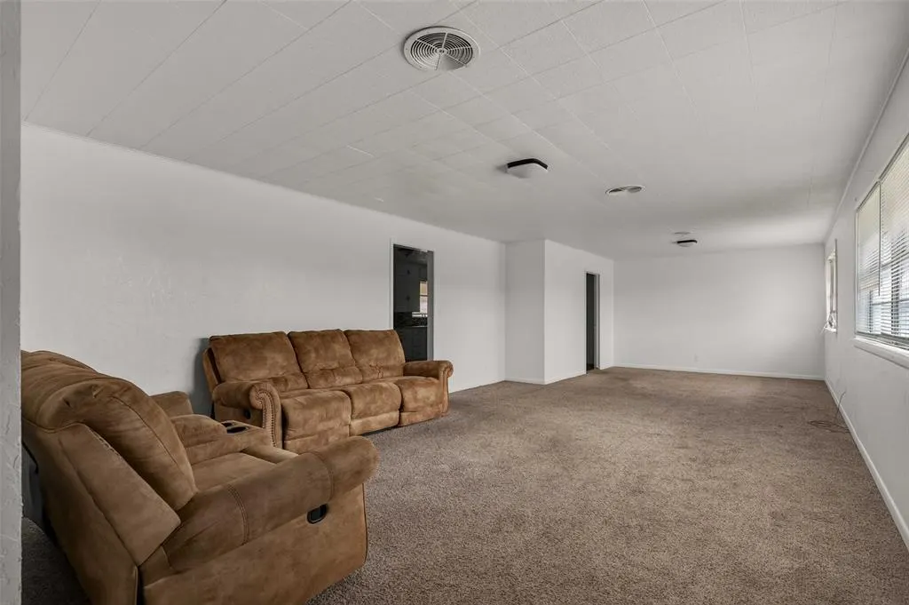 Photo 6 — 14 NW 35th Street, Lawton, OK 73505