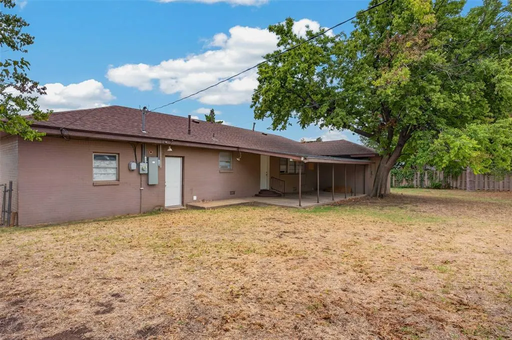 Photo 26 — 14 NW 35th Street, Lawton, OK 73505