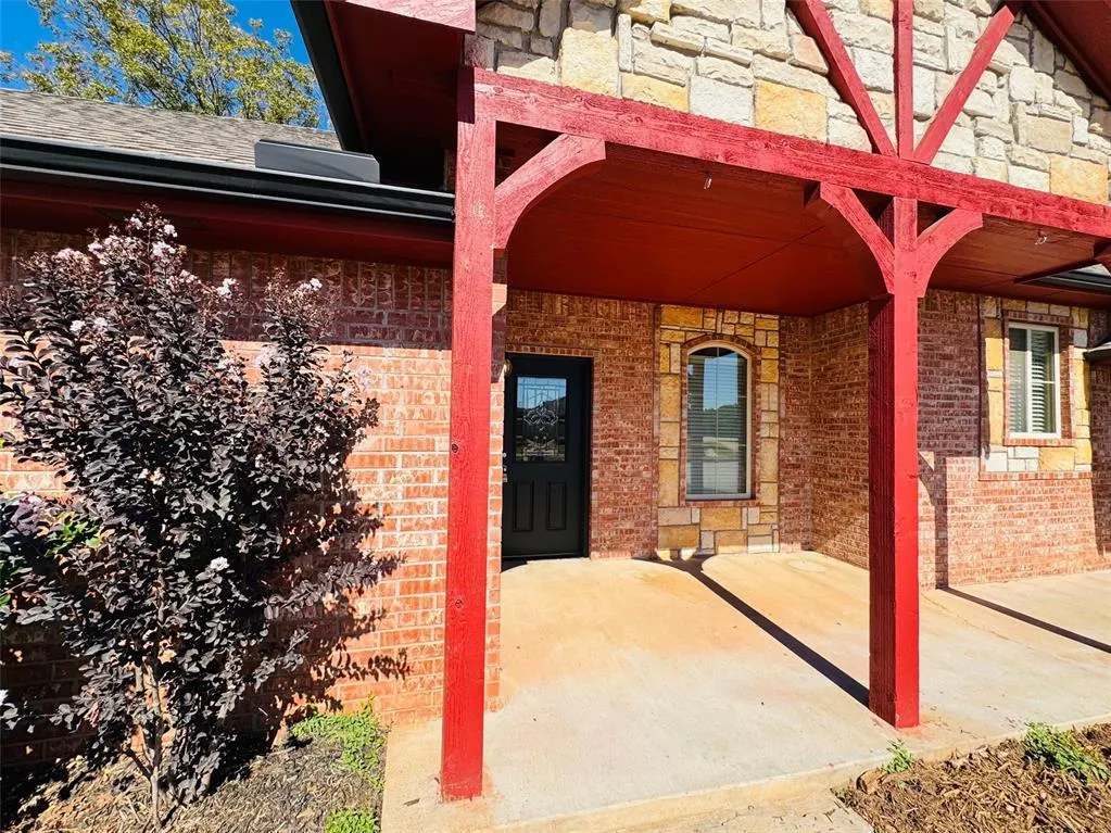 Photo 3 — 3333 Wood Valley, Norman, OK 73071