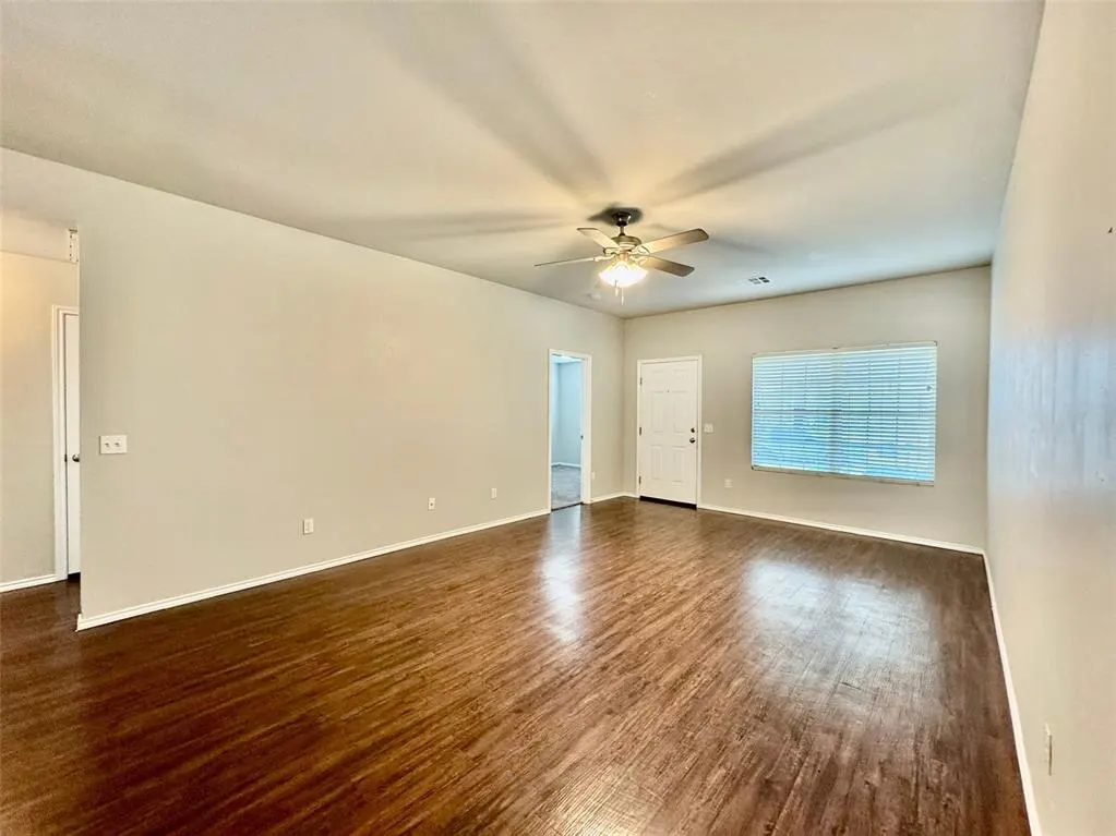 Photo 6 — 1007 N Donald Way, Mustang, OK 73064