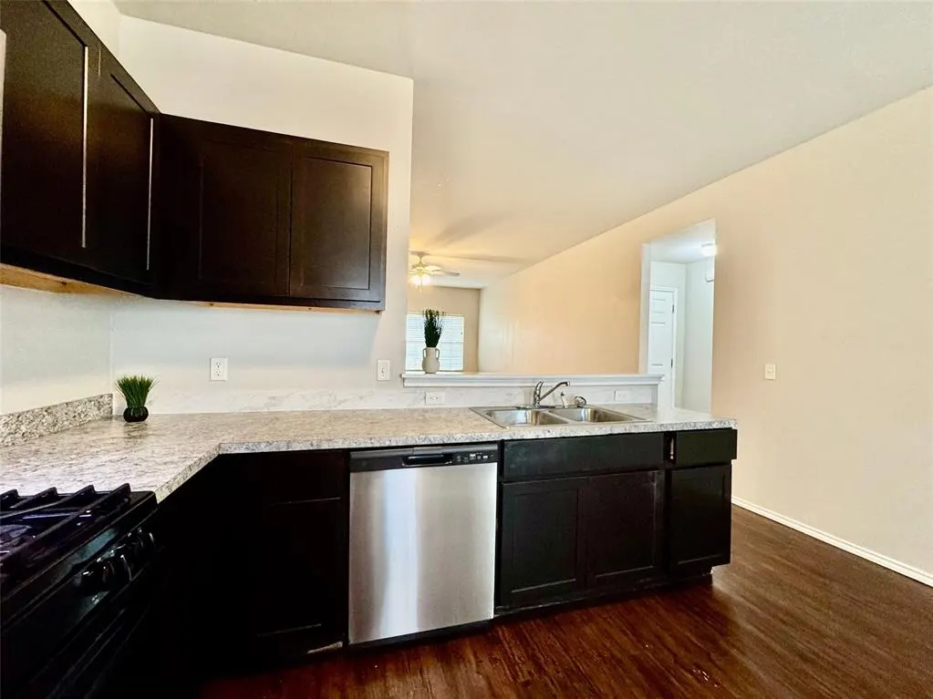 Photo 17 — 1007 N Donald Way, Mustang, OK 73064