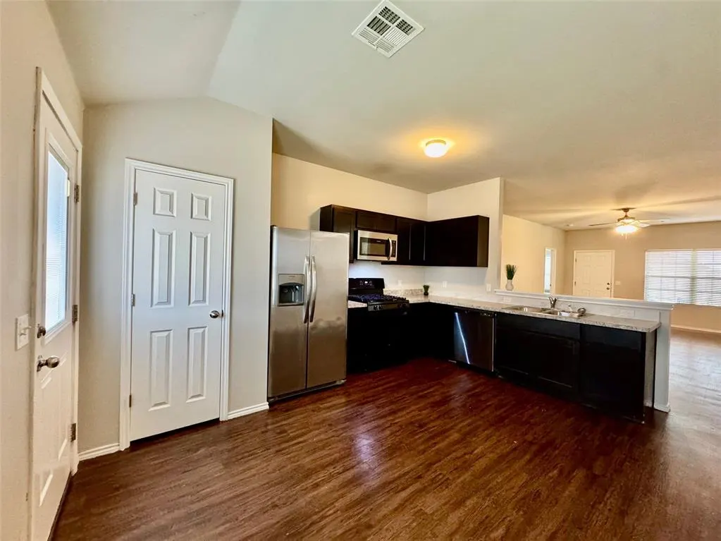 Photo 18 — 1007 N Donald Way, Mustang, OK 73064