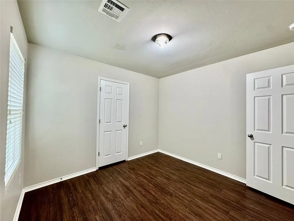 Photo 29 — 1007 N Donald Way, Mustang, OK 73064