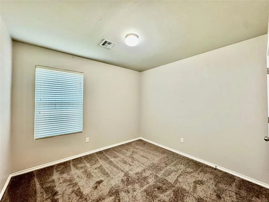 Photo 31 — 1007 N Donald Way, Mustang, OK 73064