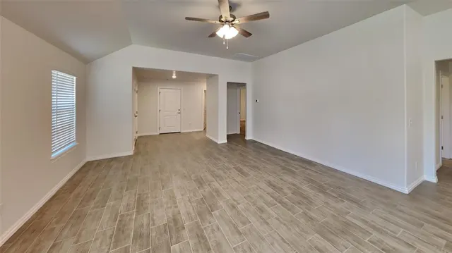 Photo 5 — 3701 Lynne Avenue, Edmond, OK 73012