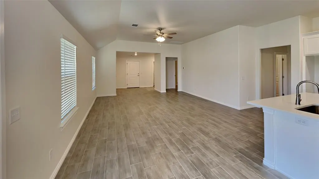 Photo 6 — 3701 Lynne Avenue, Edmond, OK 73012
