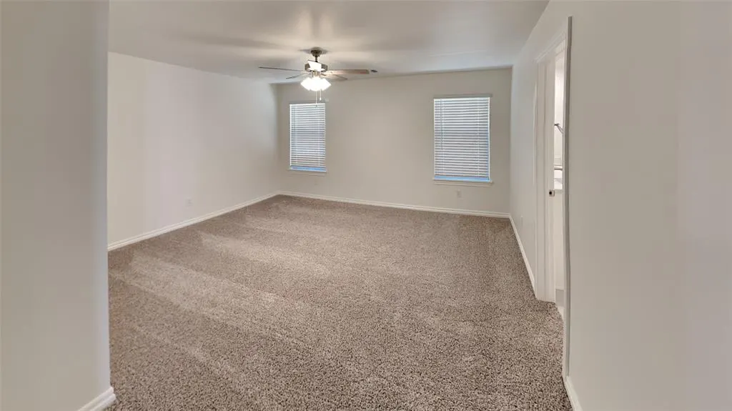 Photo 9 — 3701 Lynne Avenue, Edmond, OK 73012