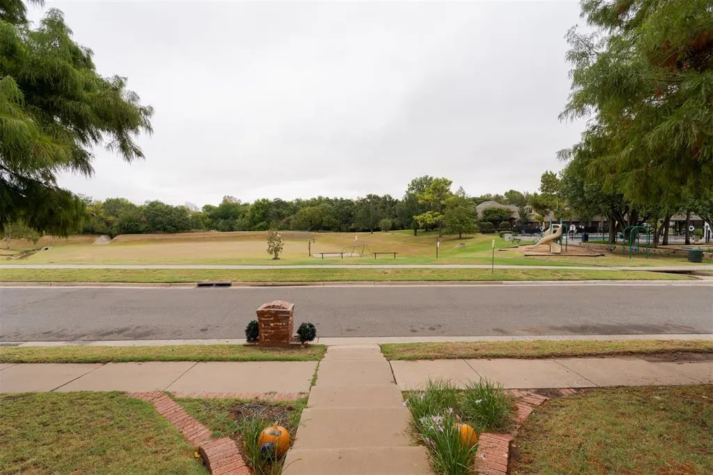 Photo 6 — 14817 Brasswood Boulevard, Edmond, OK 73013