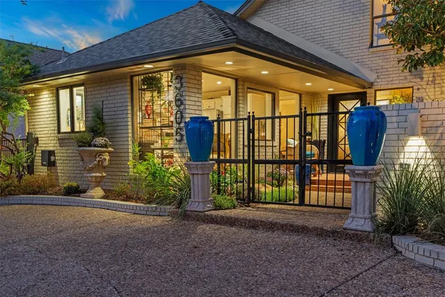 Photo 4 — 3605 Meadow Lark Lane, Oklahoma City, OK 73120