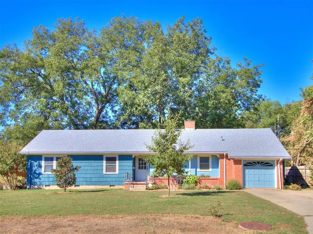Photo 2 — 706 Morningside Drive, Norman, OK 73071