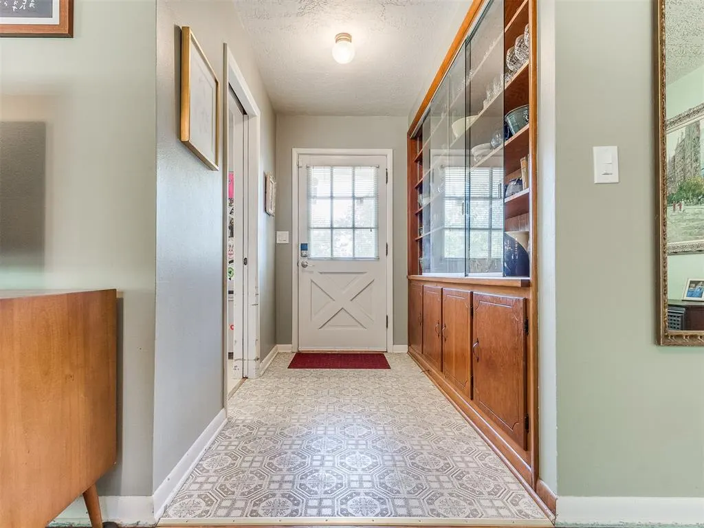 Photo 3 — 706 Morningside Drive, Norman, OK 73071