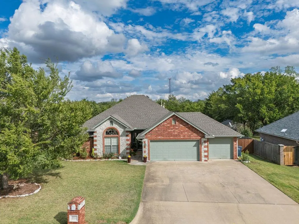 Front exterior — 4613 Gracelann, Shawnee, OK 74804