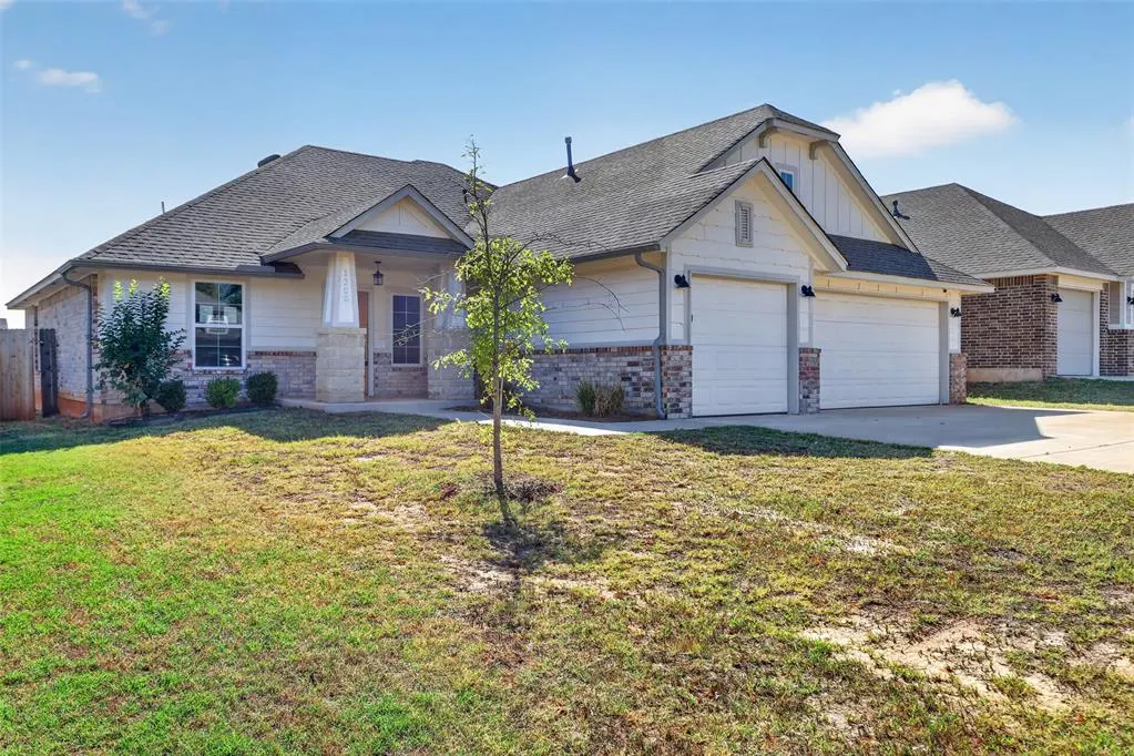 Photo 3 — 1200 Magnolia Drive, Noble, OK 73068