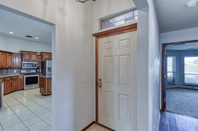 Photo 5 — 640 SW 161st Street, Oklahoma City, OK 73170