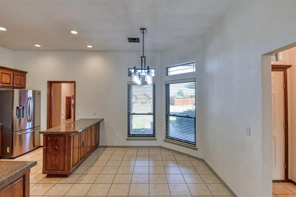 Photo 6 — 640 SW 161st Street, Oklahoma City, OK 73170