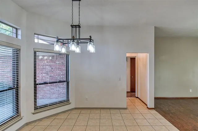 Photo 7 — 640 SW 161st Street, Oklahoma City, OK 73170
